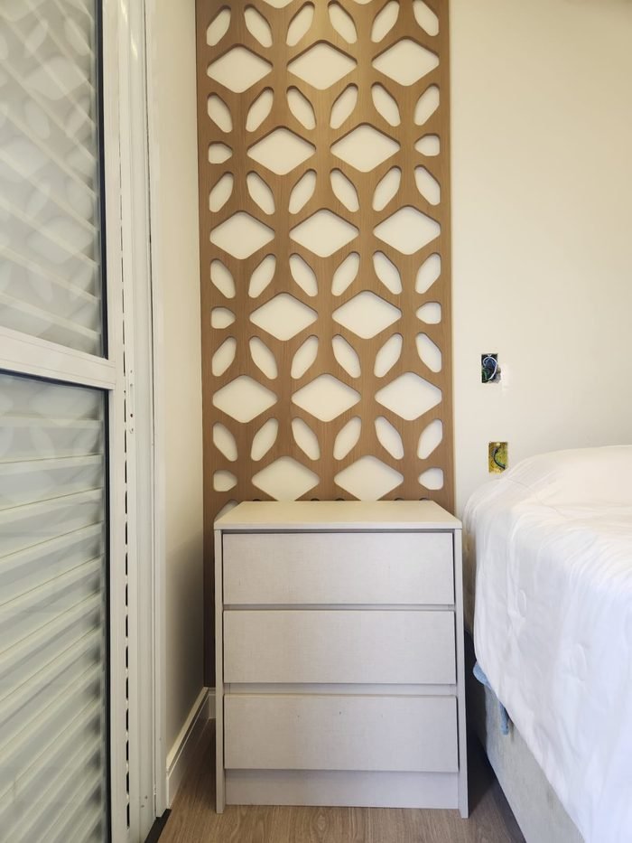 Painel decorativo em madeira Helucce